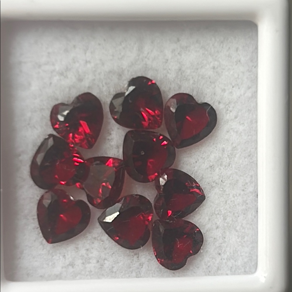 10 Matched Heart Shaped 5mm Red Garnet Faceted Semi-Precious Loose Gemstones